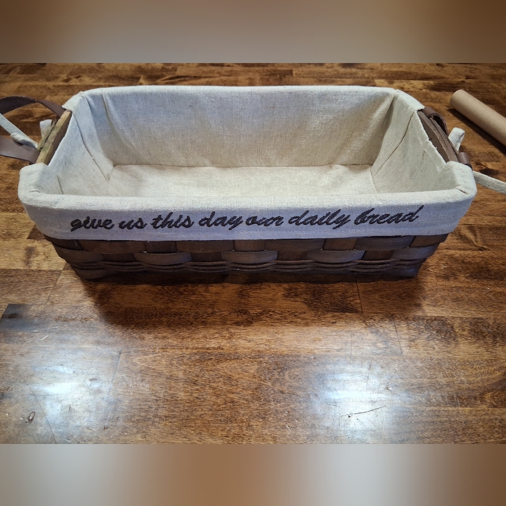 Woven Bread Basket with Liner